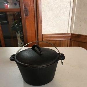 Small cast iron pot